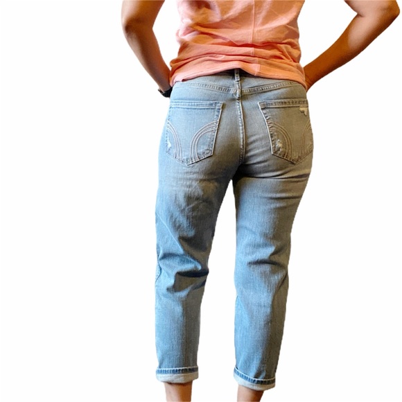 Hollister High Rise Girlfriend Jeans - Picture 2 of 12